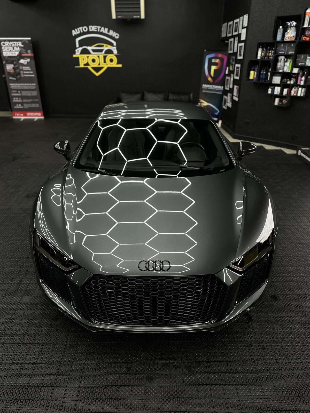 Audi R8