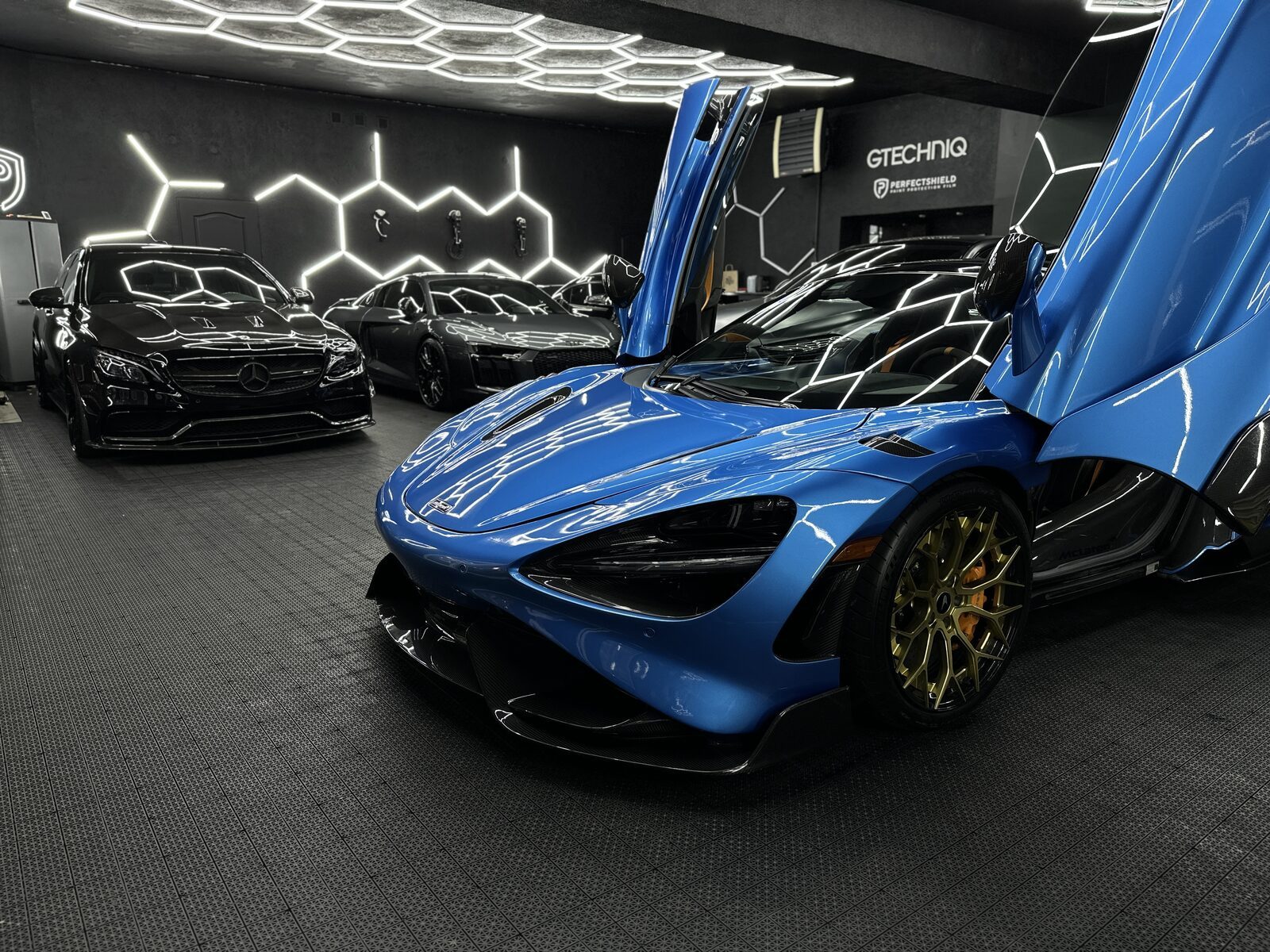 McLaren 765LT