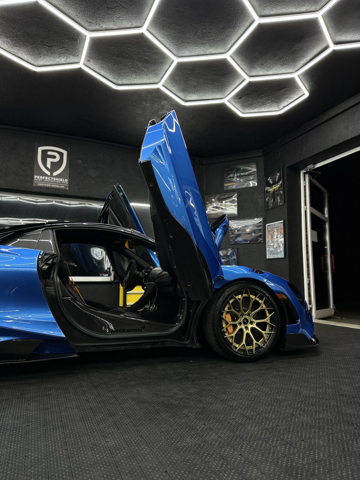 McLaren 765LT