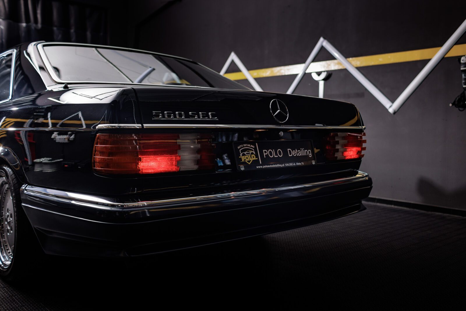 Mercedes-Benz 560 SEC