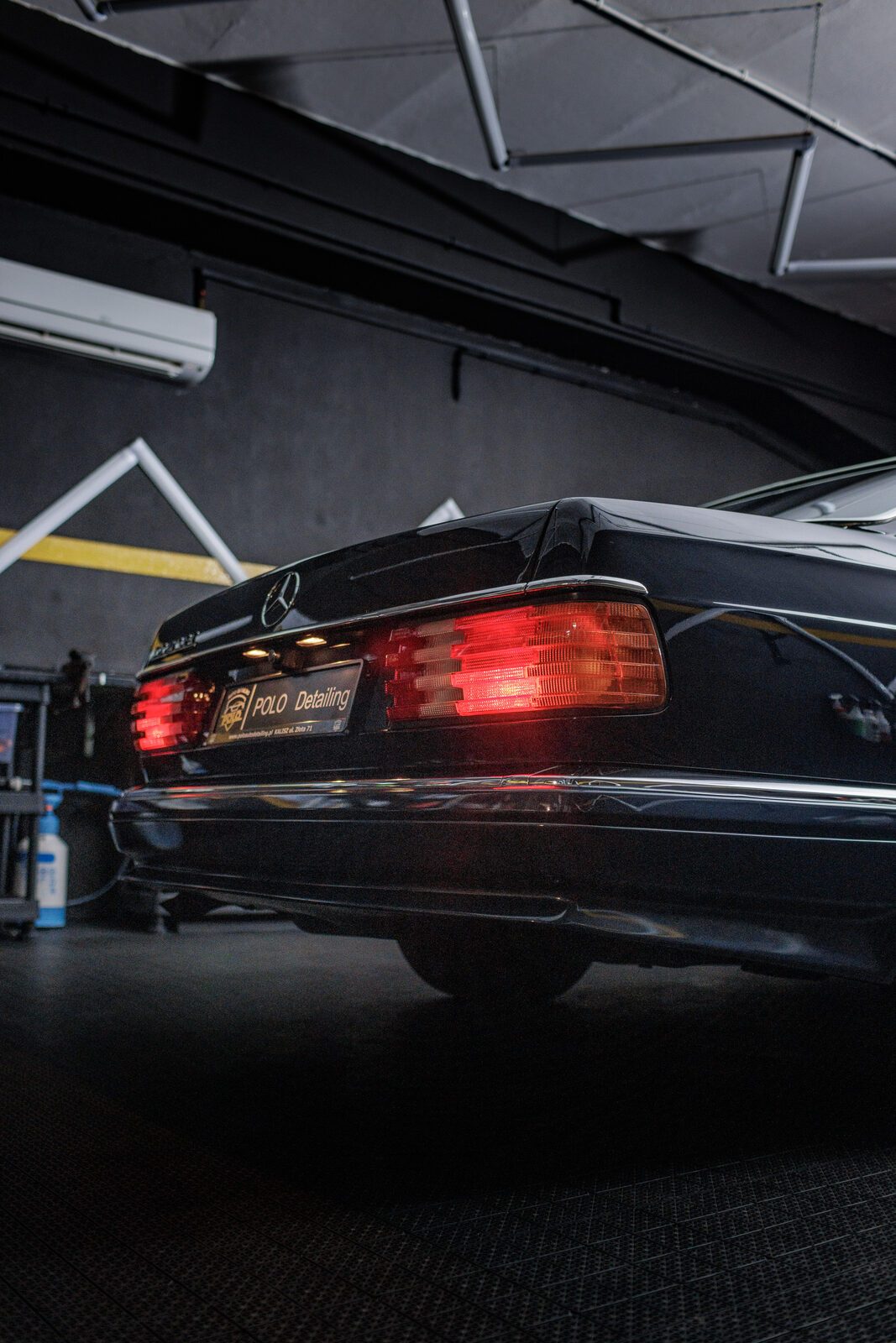 Mercedes-Benz 560 SEC