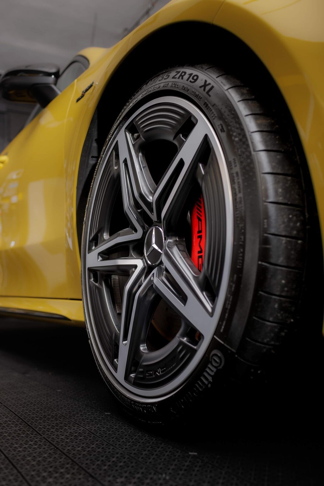 Mercedes-Benz A45s AMG